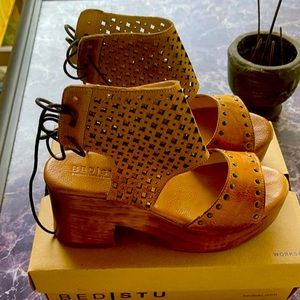 Bedstu wedges from Mexico size 10